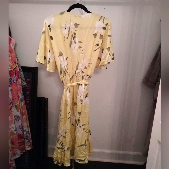 Yellow floral print dress - Picture 2 of 3